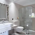 Отель Albergo Losone Лозон