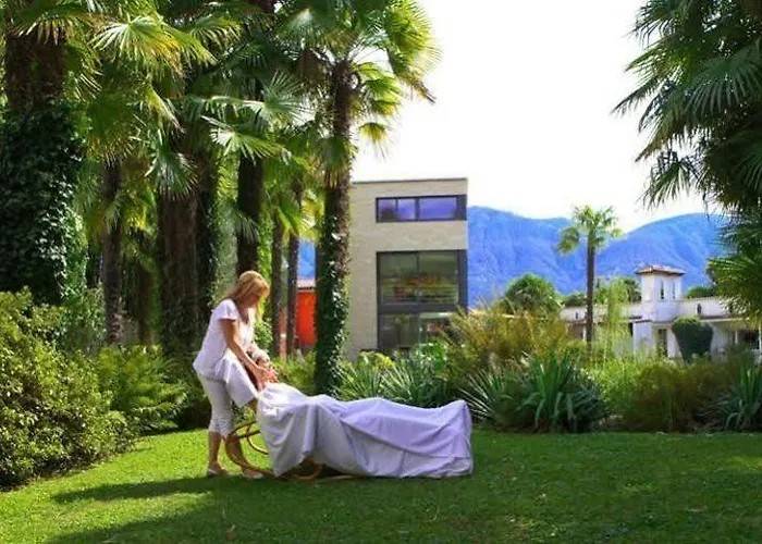 Hotel Albergo Losone 4*