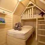 Hotel Albergo Losone 4*